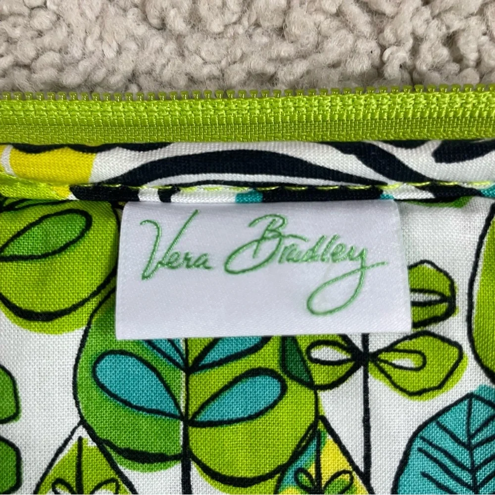 NWOT Real VERA BRADLEY Quilted LINES UP Pattern LAPTOP Sleeve ZIPPER CASE